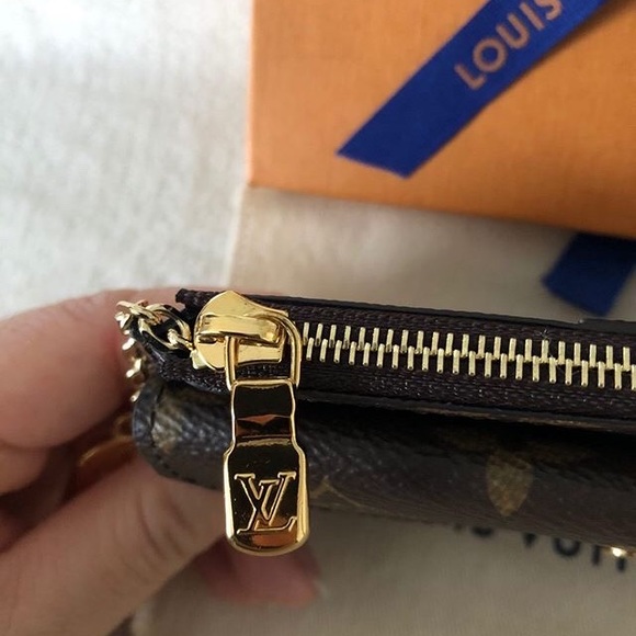 SOLD LV Recto Verso Cardholder - Picture 7 of 11